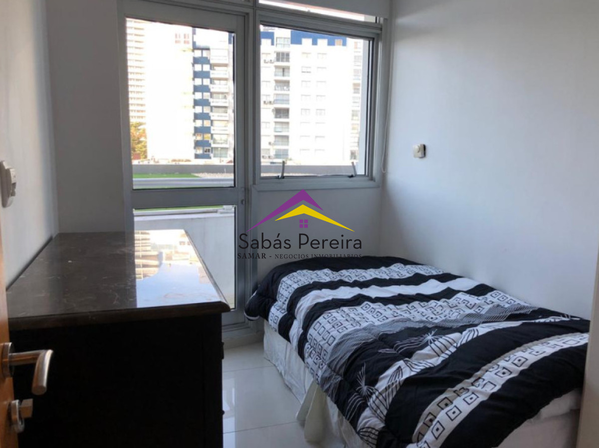 Apartamento ID.41711 - Apartamento en Torre de Categoría a pasos de Enjoy - Playa Mansa, Punta del Este