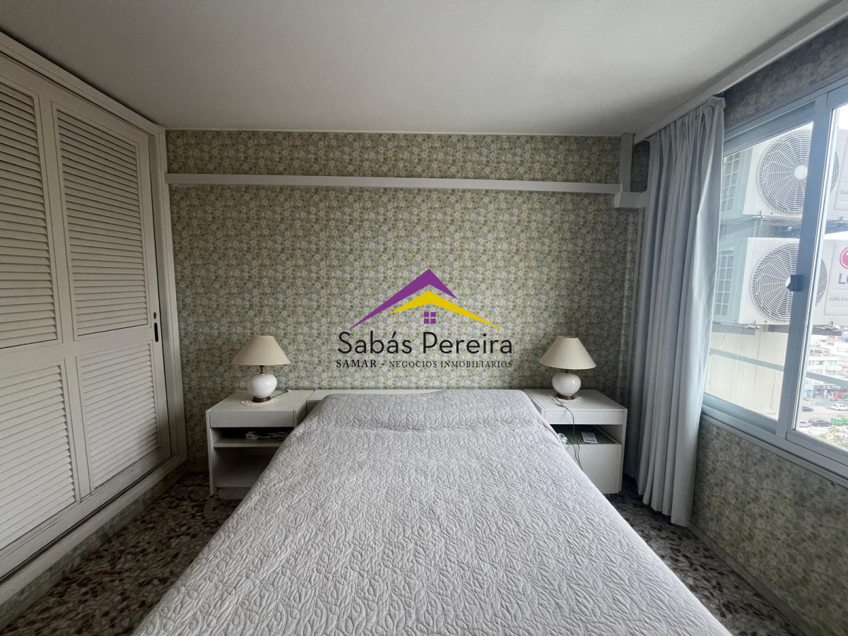 Apartamento ID.38127 - Apartamento en Alquiler Temporario en Península, excelente vista. Con garaje!