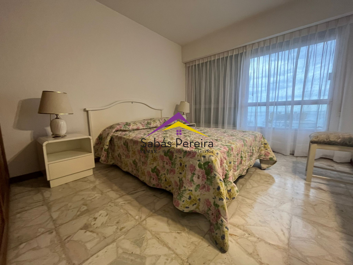 Apartamento ID.41024 - ALQUILER MANSA 3 DORMITORIOS CON SERVICIOS