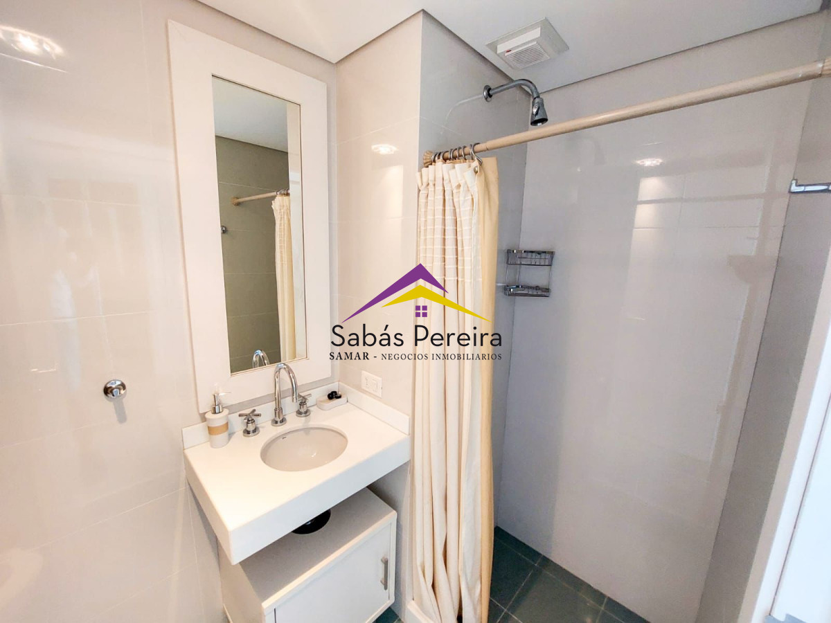 Apartamento ID.38242 - ALQUILER ANUAL O TEMPORAL FRENTE AL MAR PUNTA DEL ESTE