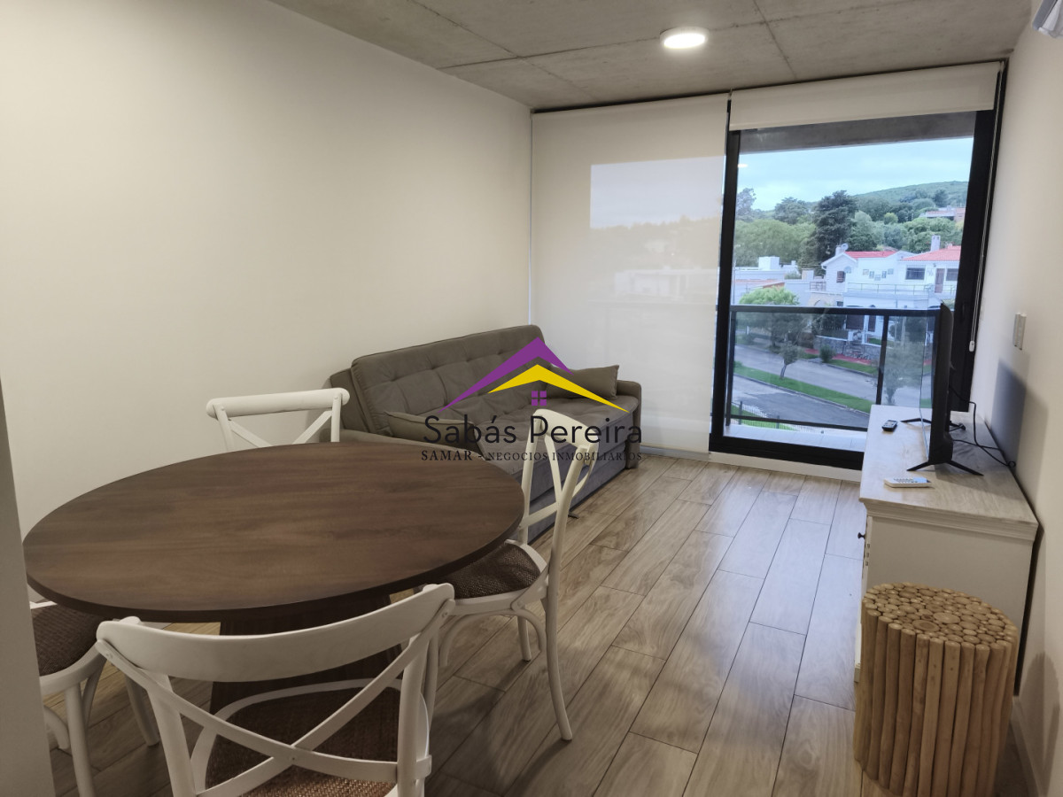 Apartamento ID.41686 - Venta Apartamento de 1 dorm. 1 baño 50m2, Piriapolis, Maldonado