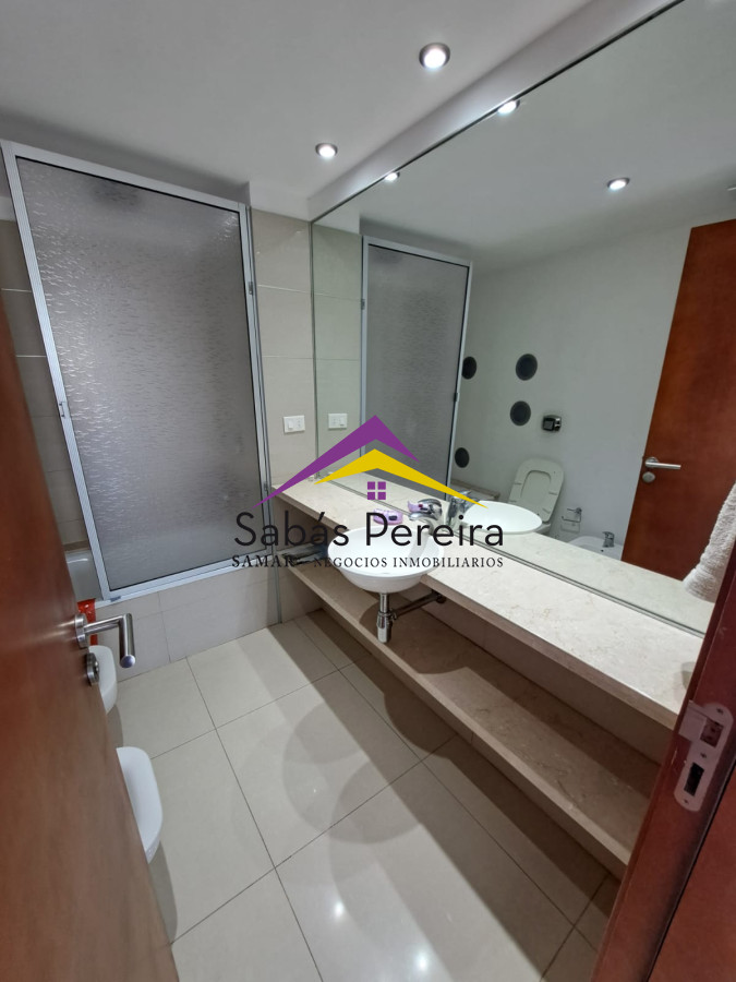 Apartamento ID.37873 - Venta de apartamento de 3 dormitorios en torre de categoría