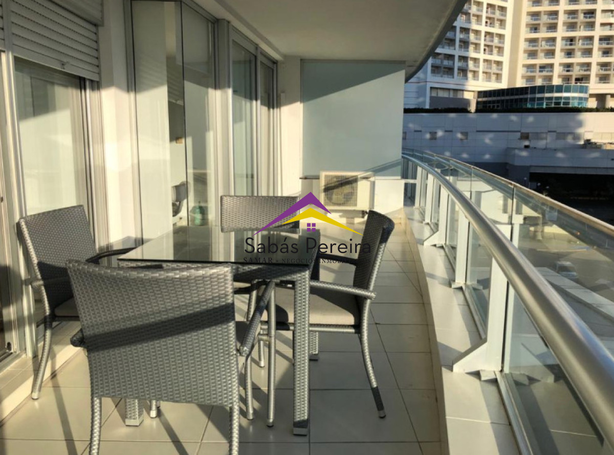 Apartamento ID.41711 - Apartamento en Torre de Categoría a pasos de Enjoy - Playa Mansa, Punta del Este