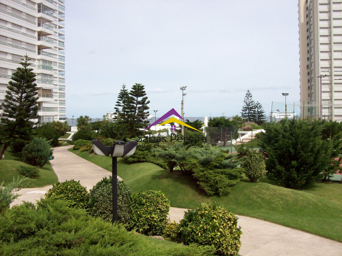 Apartamento ID.37941 - Apartamento en Venta y Alquiler temporario Lincoln Center - Punta del Este