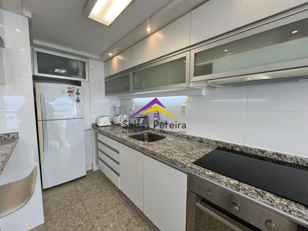 Apartamento ID.41717 - Apartamento de 2 dormitorios reciclado - Península, Punta del Este