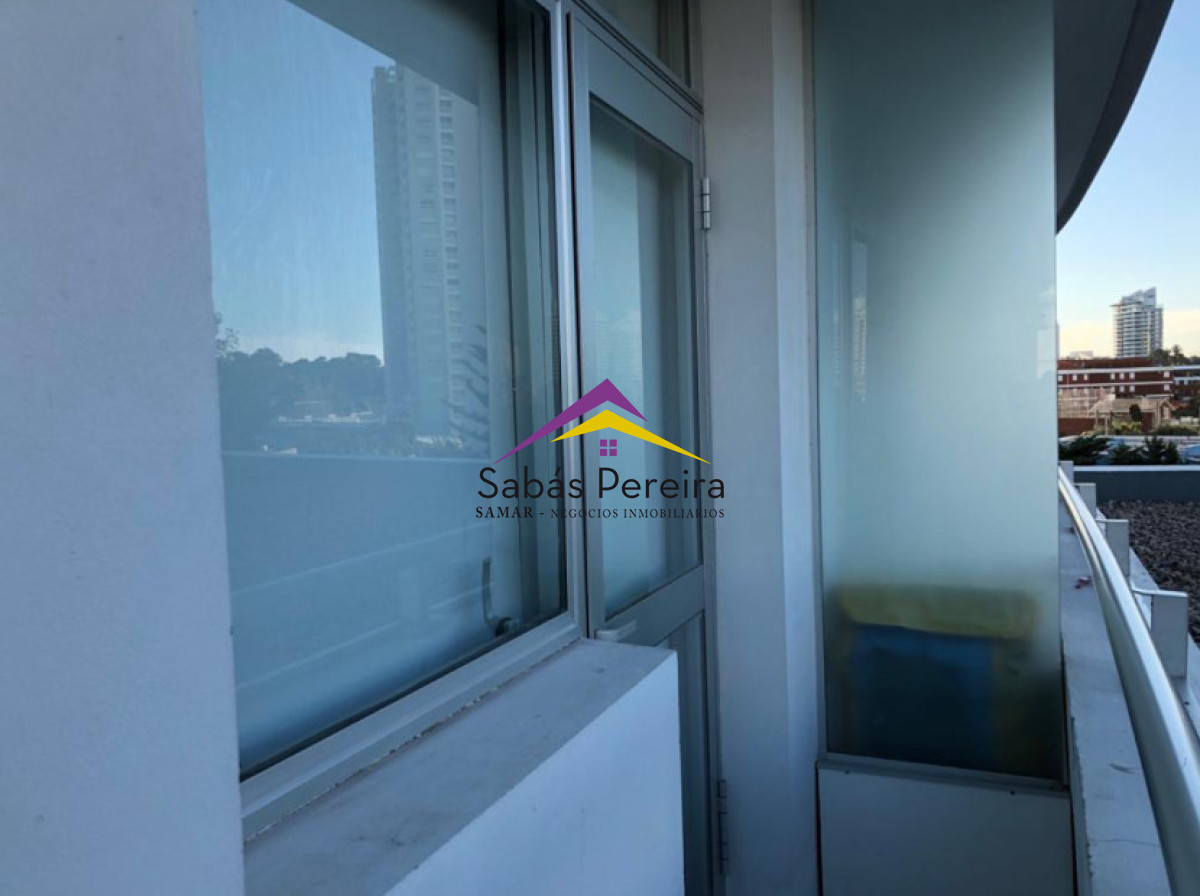 Apartamento ID.41711 - Apartamento en Torre de Categoría a pasos de Enjoy - Playa Mansa, Punta del Este