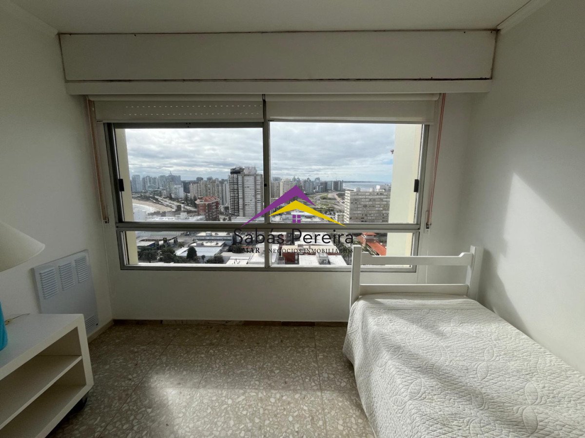 Apartamento ID.41717 - Apartamento de 2 dormitorios reciclado - Península, Punta del Este
