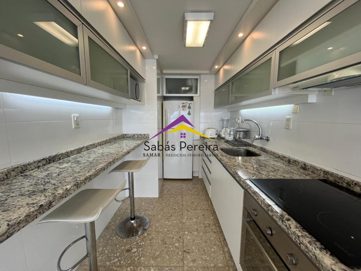 Apartamento ID.41717 - Apartamento de 2 dormitorios reciclado - Península, Punta del Este