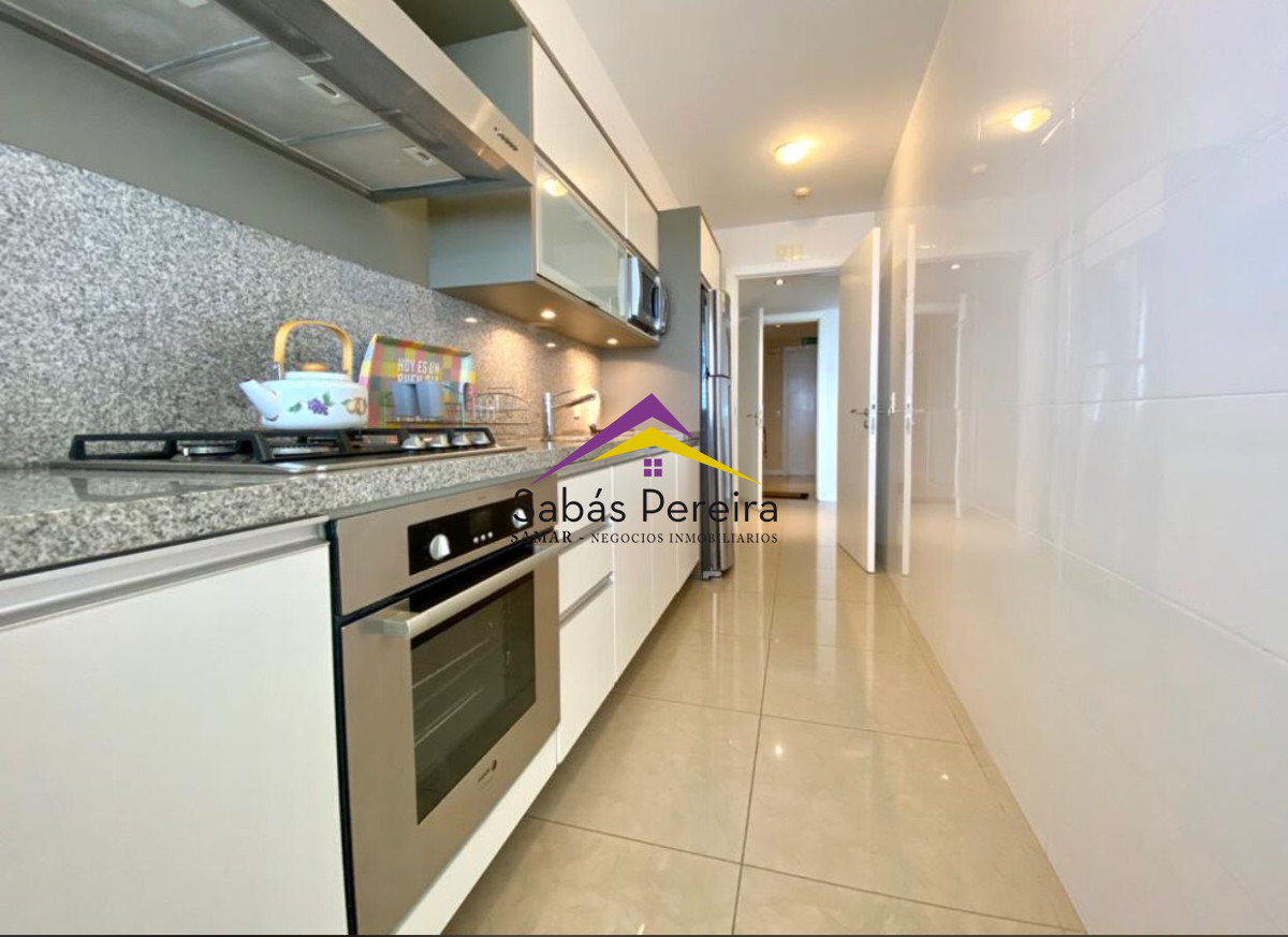 Apartamento ID.38242 - ALQUILER ANUAL O TEMPORAL FRENTE AL MAR PUNTA DEL ESTE
