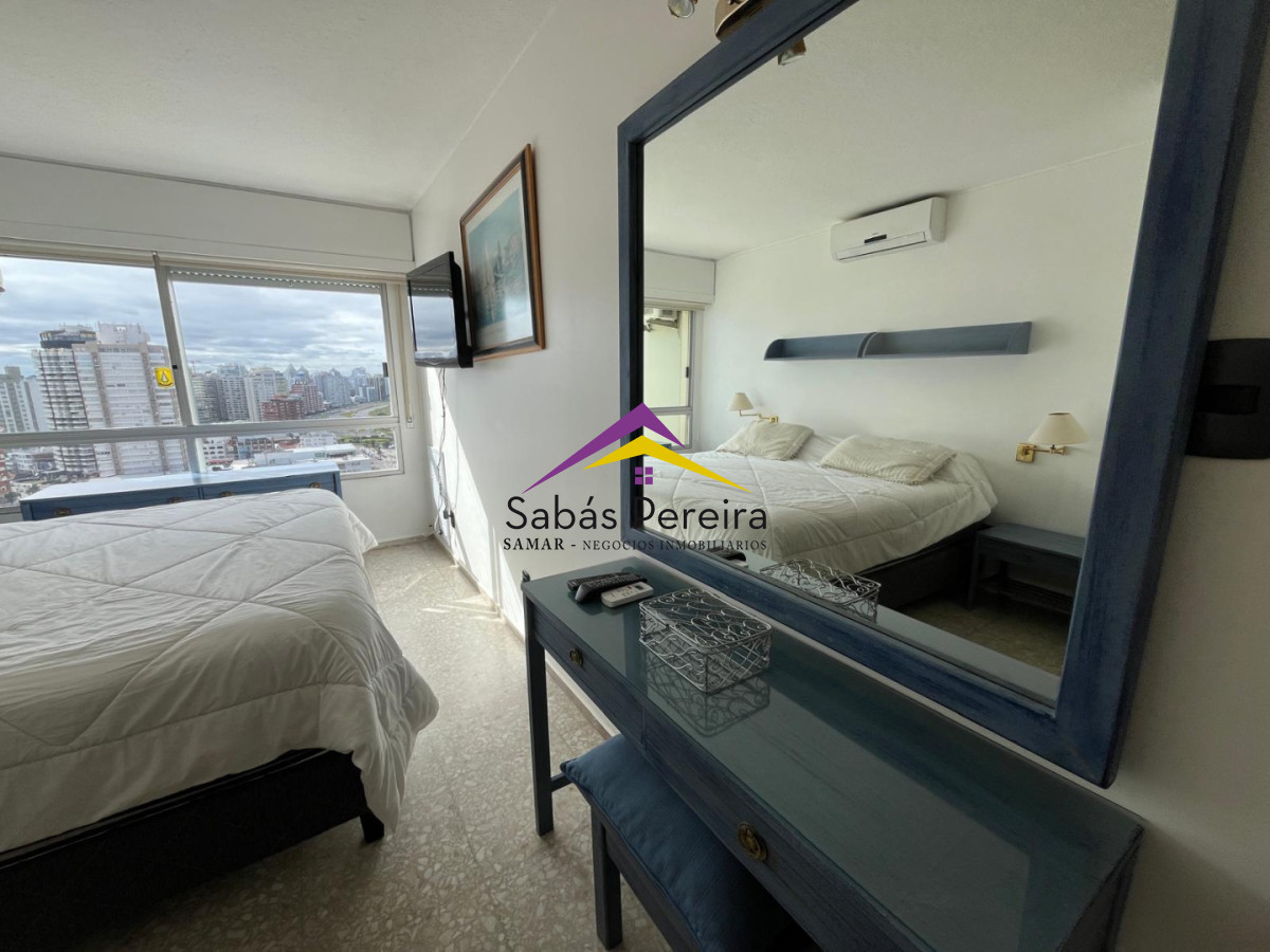 Apartamento ID.41718 - Apartamento de 3 dormitorios - Península, Punta del Este