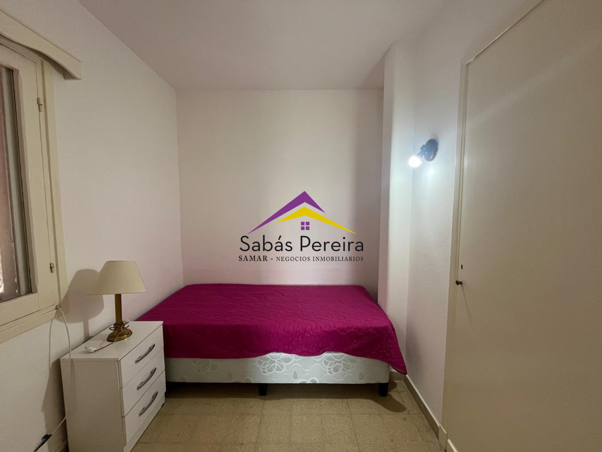 Apartamento ID.40617 - EN FRENTE A LOS DEDOS - Apartamento de 2 Dormitorios en Alquiler de Temporada