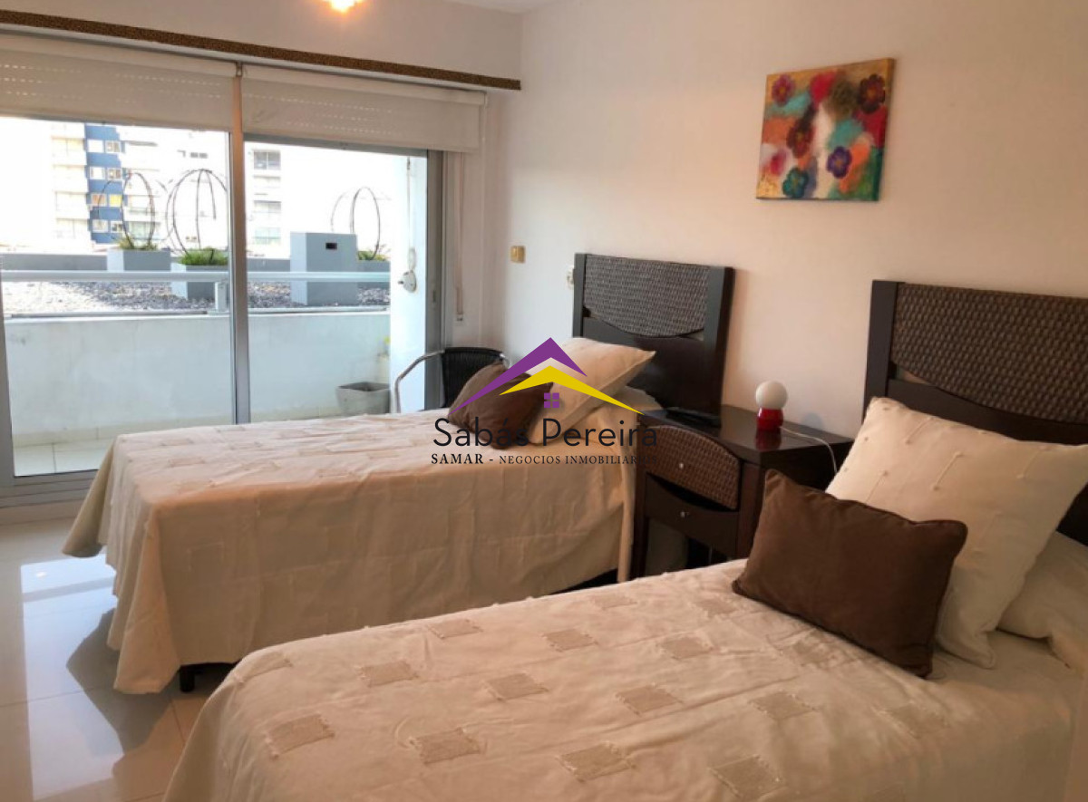 Apartamento ID.41711 - Apartamento en Torre de Categoría a pasos de Enjoy - Playa Mansa, Punta del Este