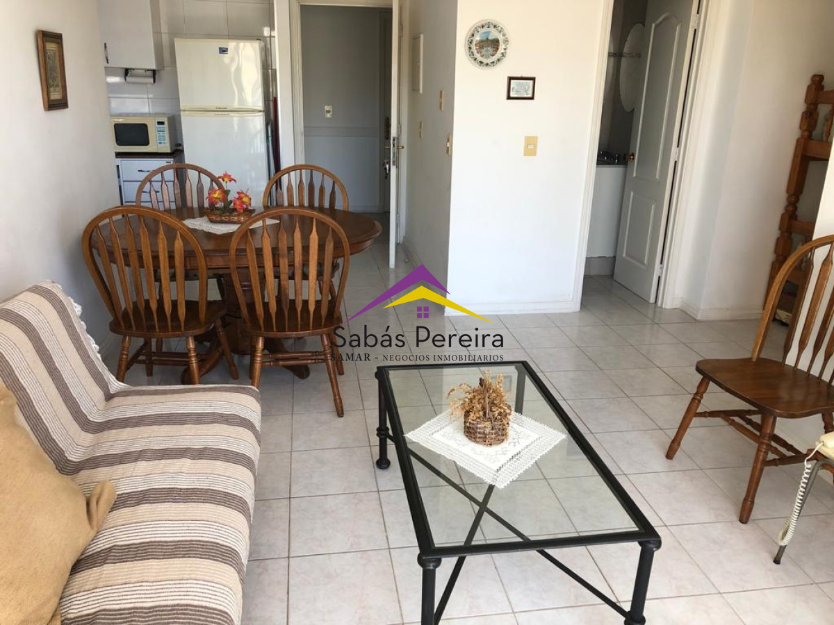 Apartamento ID.37323 - ALQUILER 1 DORMITORIO PUNTA DEL ESTE CON PISCINA 