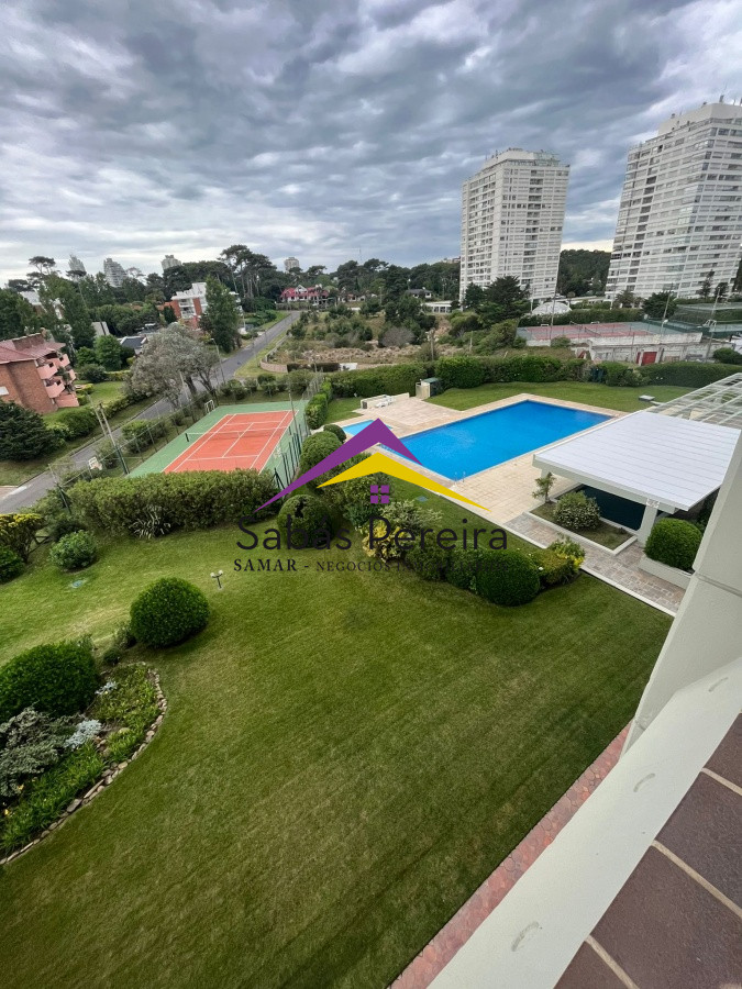 Apartamento ID.41024 - ALQUILER MANSA 3 DORMITORIOS CON SERVICIOS