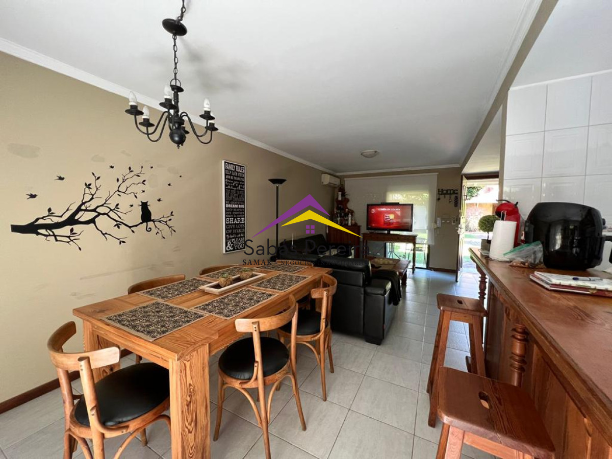 Apartamento ID.37312 - VENTA CASA EN COMPLEJO CON PISCINA PUNTA DEL ESTE