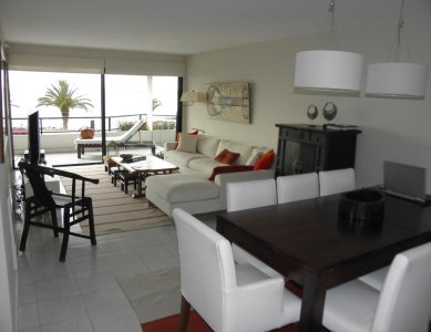 Apartamento 3 dormitorios en la península de Punta del Este con vista al mar!!