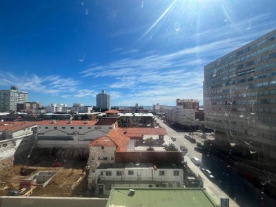 Apartamento un dormitorio y medio en Punta del Este