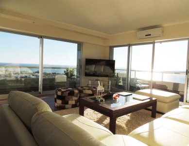 Venta de apartamento en La Peninsula de 2 dormitorios