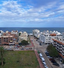 VENTA PUNTA DEL ESTE 2 DORMITORIOS CON VISTA AL MAR