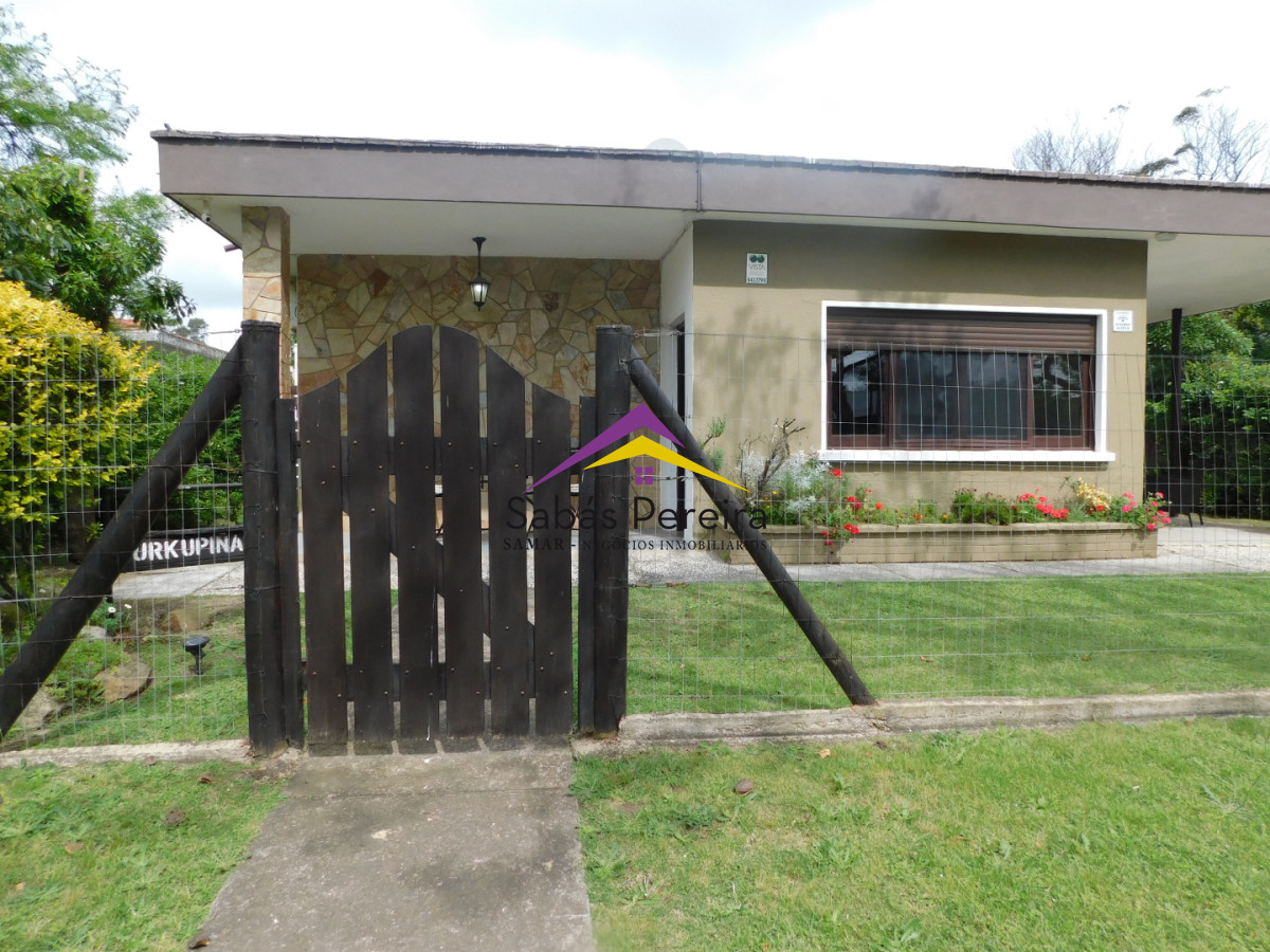 Casa ID.41534 - Casa en alquiler 3 dormitorios 2 baños Playa Hermosa, Piriapolis, Maldonado