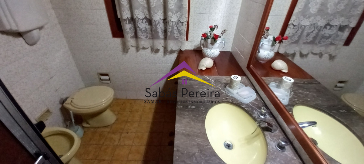 Casa ID.41224 - Casa en venta 4 dormitorios, 2 baños. Centro, Piriápolis, Maldonado.