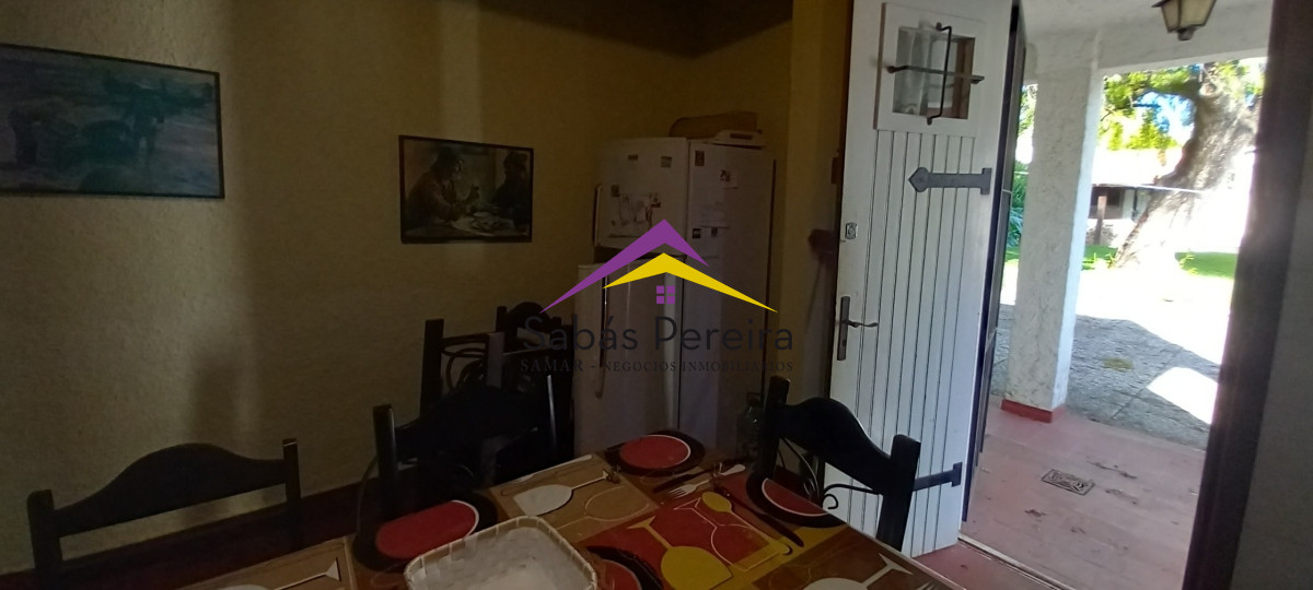 Casa ID.41224 - Casa en venta 4 dormitorios, 2 baños. Centro, Piriápolis, Maldonado.