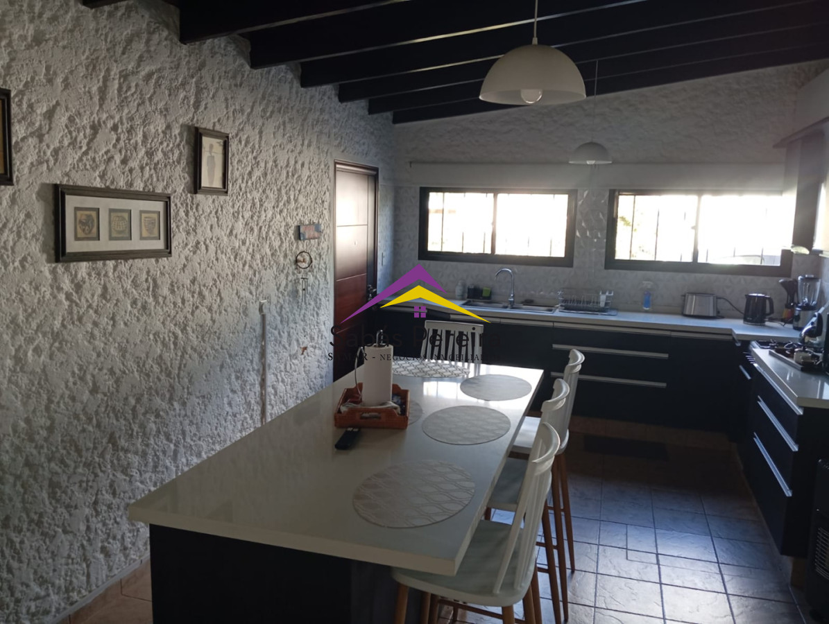 Casa ID.41712 - Venta, casa 2 dormitorios, 3 baños, Country, Piriapolis, Maldonado Country, Piriápolis, Maldonado.