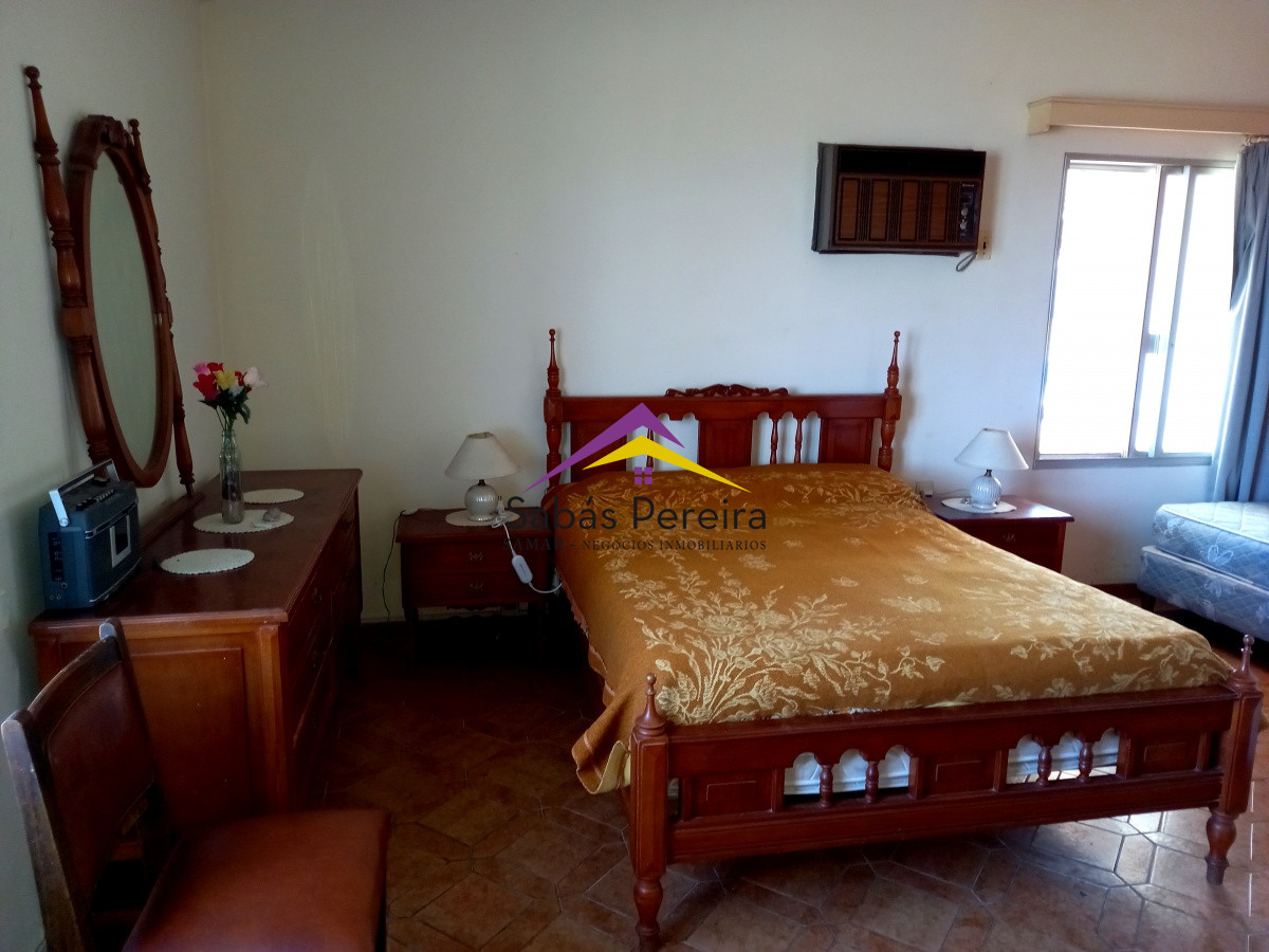 Casa ID.40917 - Venta casa 4 dormitorios, 5 baños, Playa Grande, Maldonado. 