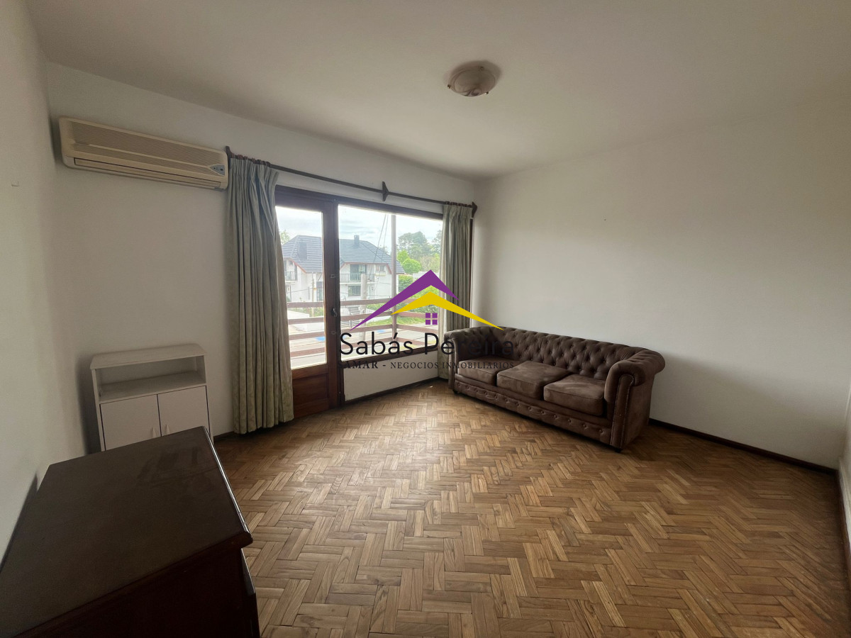 Casa ID.41487 - Venta de casa con amplio depósito