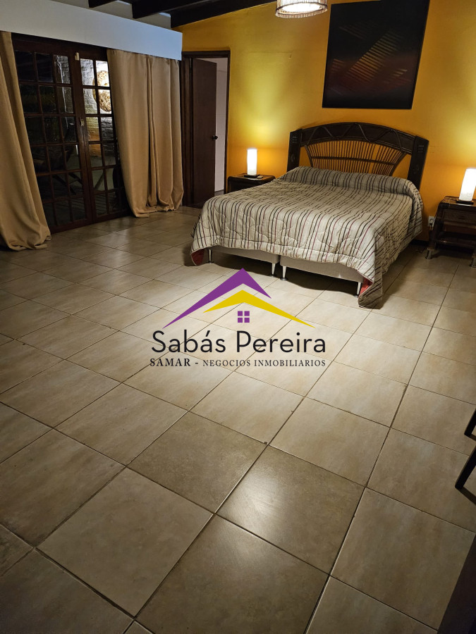 Casa ID.38249 - ALQUILER CASA PUNTA BALLENA 6 DORMITORIOS Y PISCINA