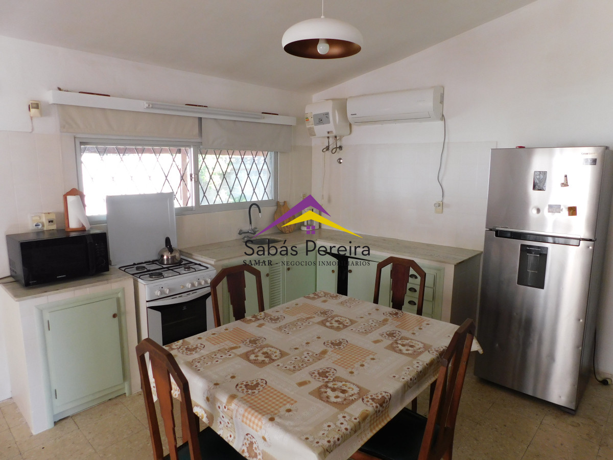 Casa ID.41412 - Venta casa de 3 dormitorios 2 baños Centro, Piriapolis, Maldonado