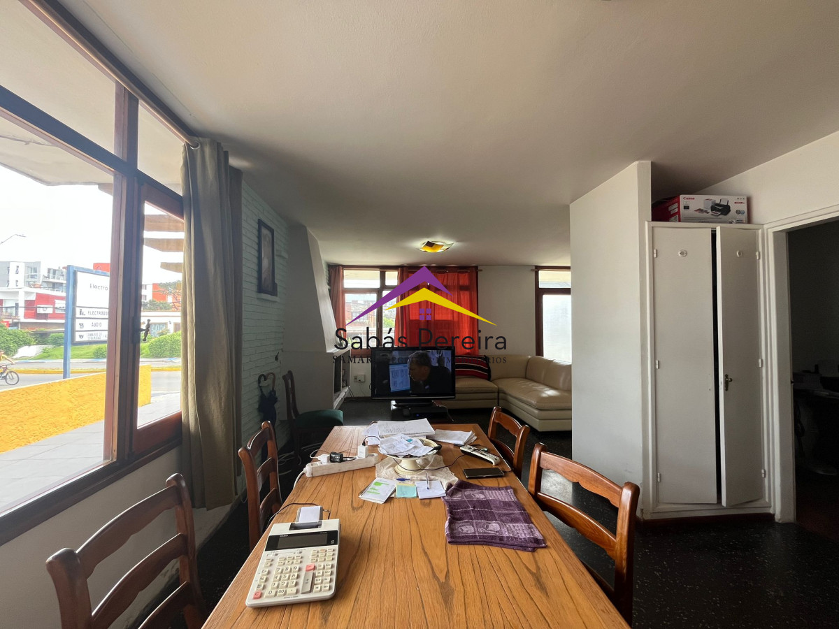 Casa ID.41487 - Venta de casa con amplio depósito