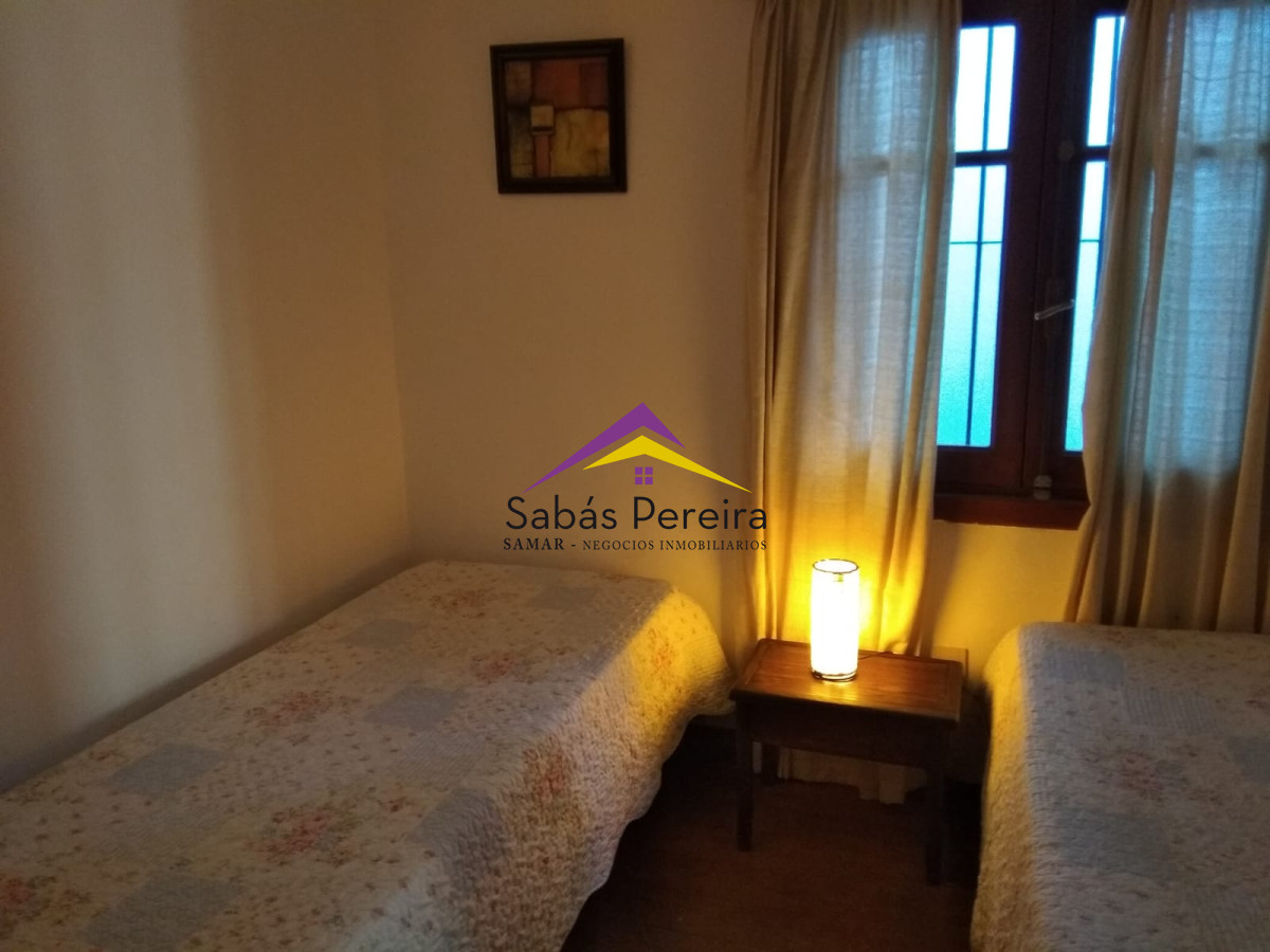 Casa ID.38618 - CASA ALQUILER PARADA 5 A METROS DE LA PLAYA