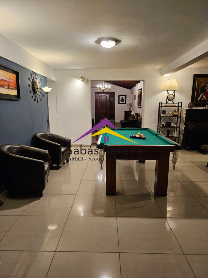 Casa ID.38249 - ALQUILER CASA PUNTA BALLENA 6 DORMITORIOS Y PISCINA
