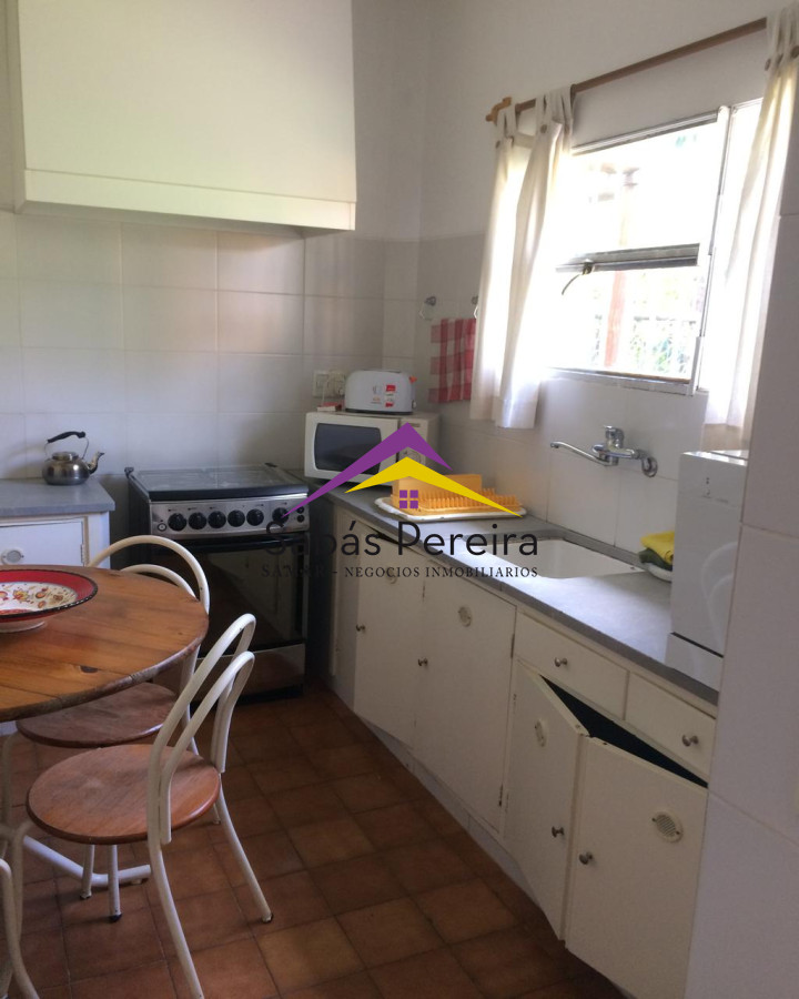 Casa ID.38012 - ALQUILER ENERO 4 DORMITORIOS Y PISCINA MANSA