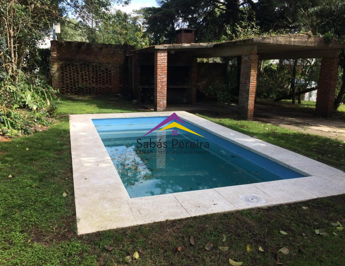 Casa ID.38012 - ALQUILER ENERO 4 DORMITORIOS Y PISCINA MANSA