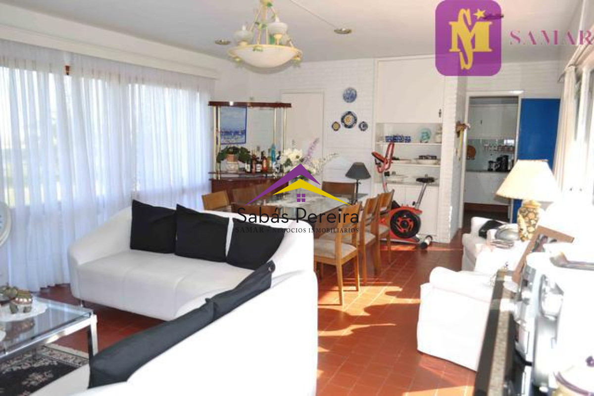 Casa ID.38179 - Alquiler de Casa de 3 dormitorios en Punta del Este Playa Brava