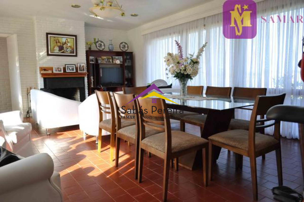 Casa ID.38179 - Alquiler de Casa de 3 dormitorios en Punta del Este Playa Brava