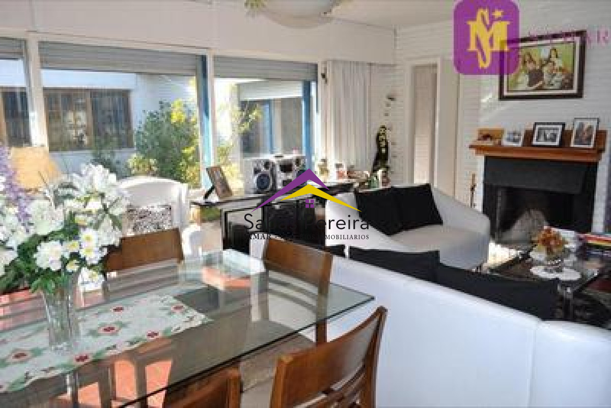 Casa ID.38179 - Alquiler de Casa de 3 dormitorios en Punta del Este Playa Brava