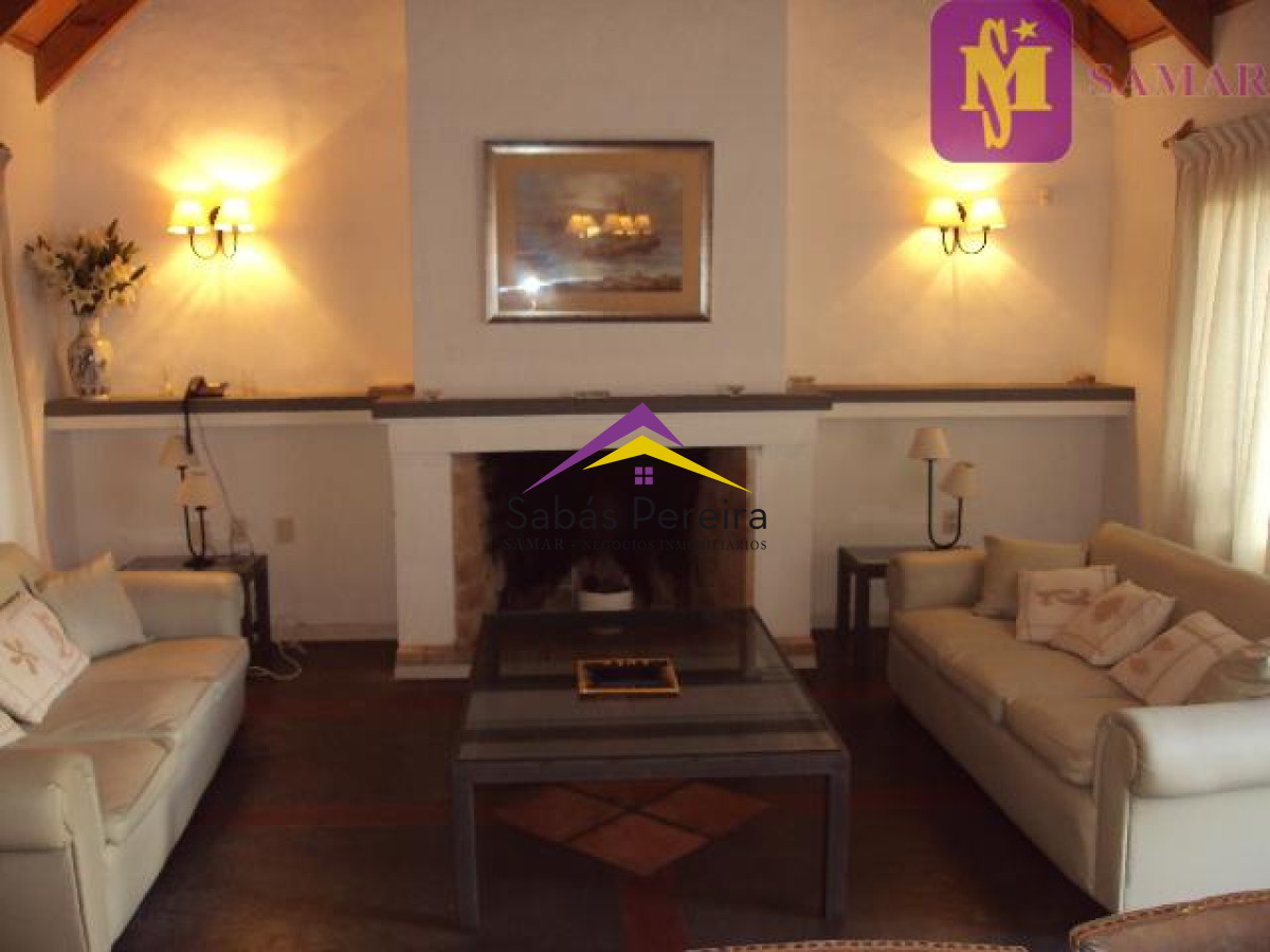 Casa ID.38214 - Casa en Venta parada 5 de la Playa Brava Aidy Grill