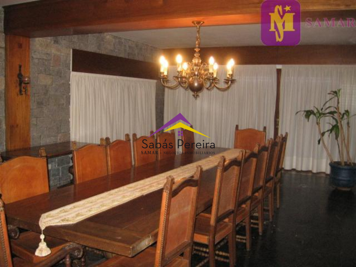 Casa ID.38230 - Venta de Casa de 6 dormitorios Punta del Este Mansa