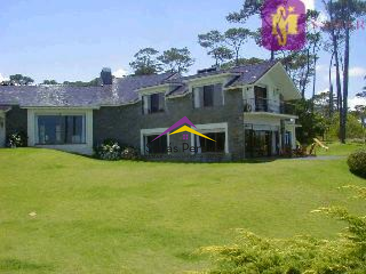 Casa ID.38230 - Venta de Casa de 6 dormitorios Punta del Este Mansa