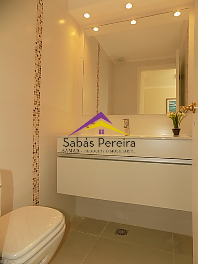 Casa ID.38416 - Casa de 4 dormitorios en Punta del Este en Venta
