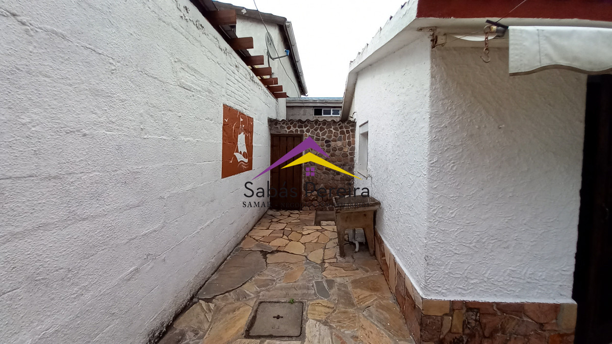 Casa ID.41362 - Venta casa de 3 dormitorios 1 baños en Las Flores, Piriapolis, Maldonado
