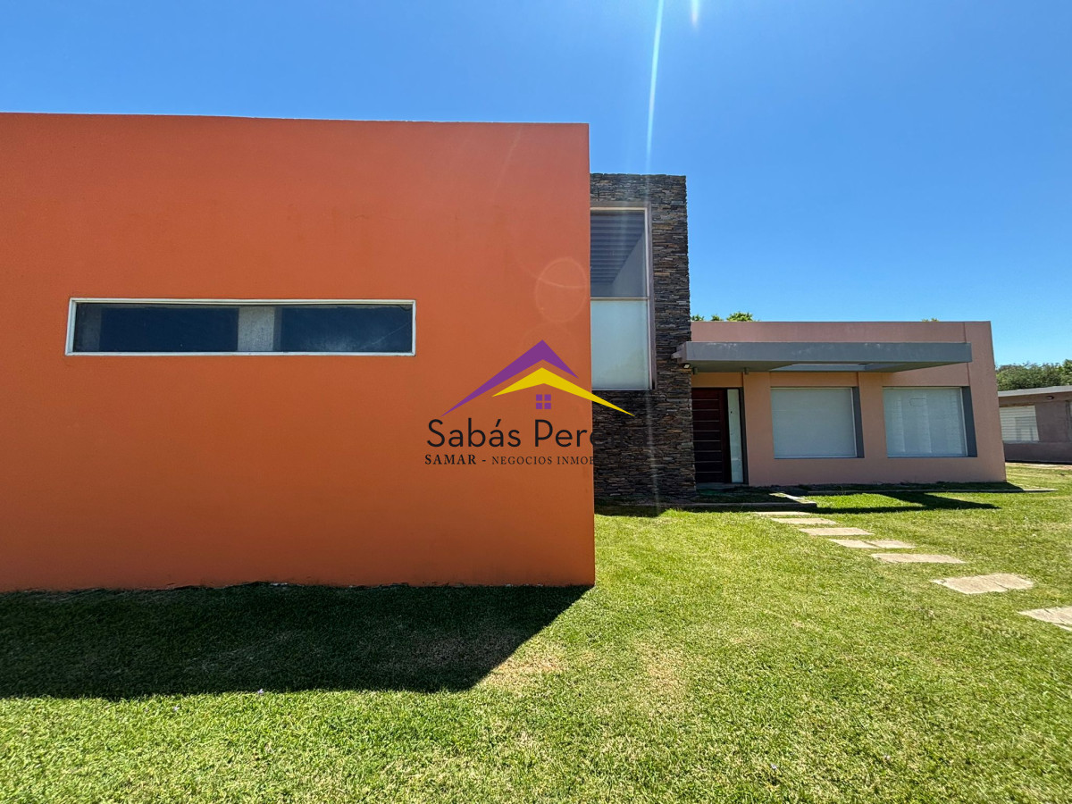 Casa ID.41527 - Venta de exclusiva casa en Complejo Verdemora