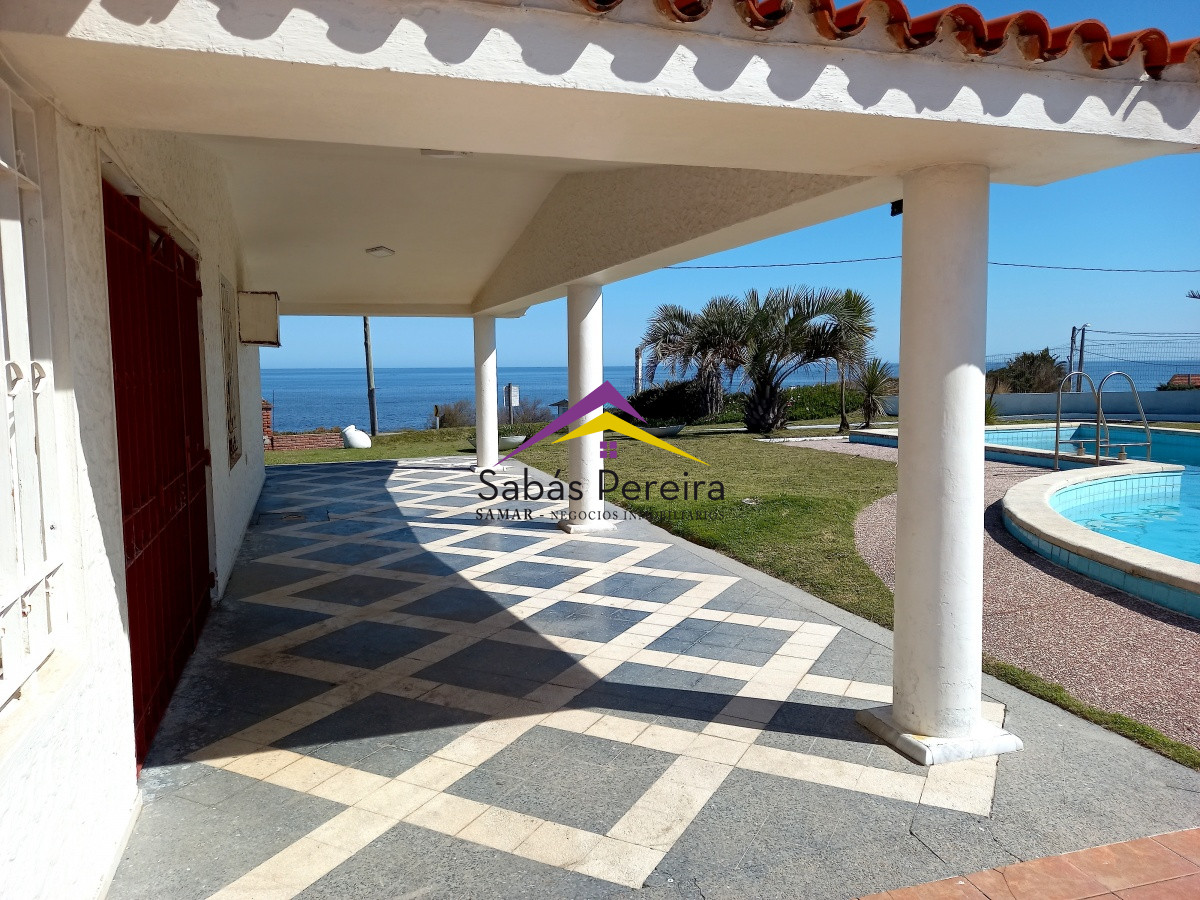 Casa ID.40917 - Venta casa 4 dormitorios, 5 baños, Playa Grande, Maldonado. 