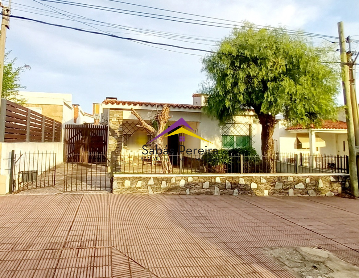 Casa ID.41046 - Venta casa 2 dormitorio, 1 baño. Centro, Piriápolis, Maldonado.