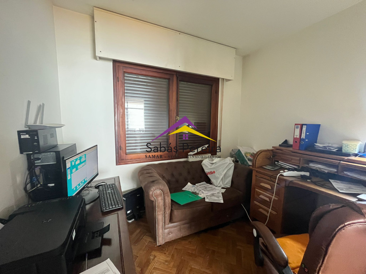 Casa ID.41487 - Venta de casa con amplio depósito