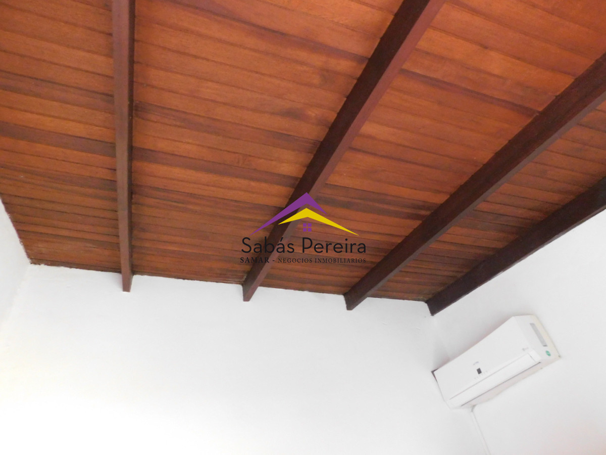 Casa ID.41437 - Venta casa de 4 dormitorios 1 baños en Playa Hermosa, Piriapolis, Maldonado