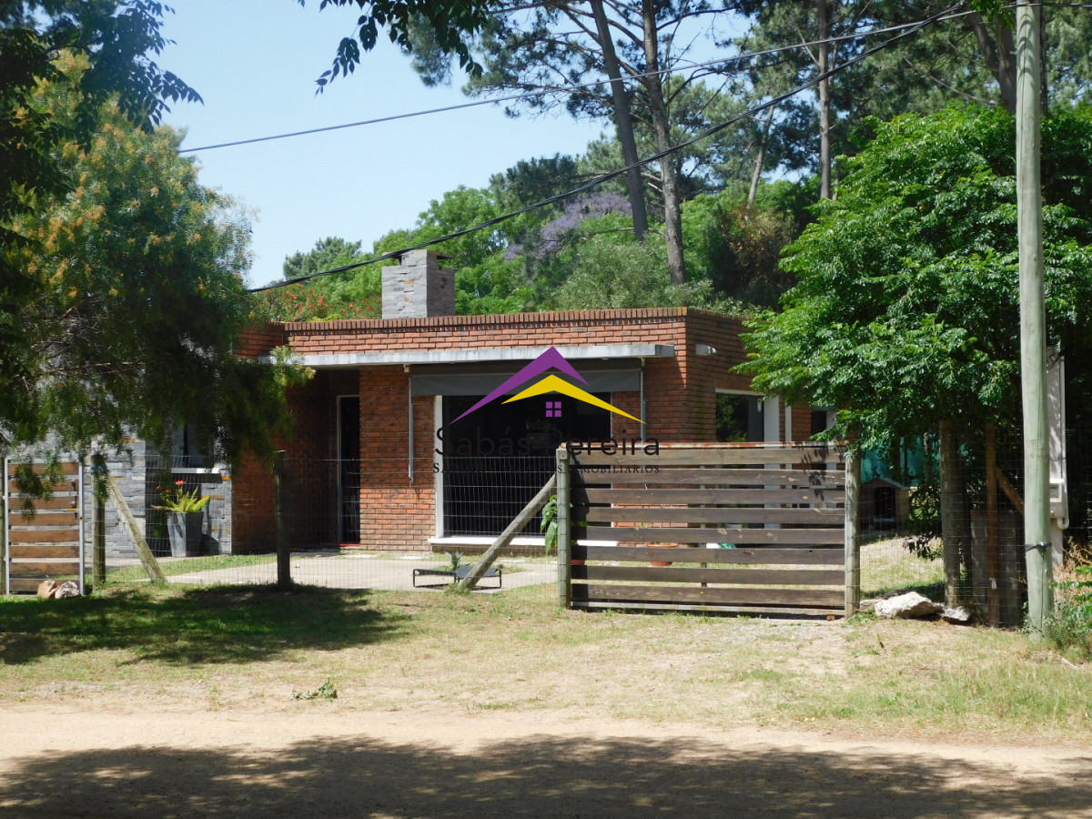 Casa ID.41557 - Venta casa de 2 dormitorios 1 baño, Country, Piriapolis, Maldonado